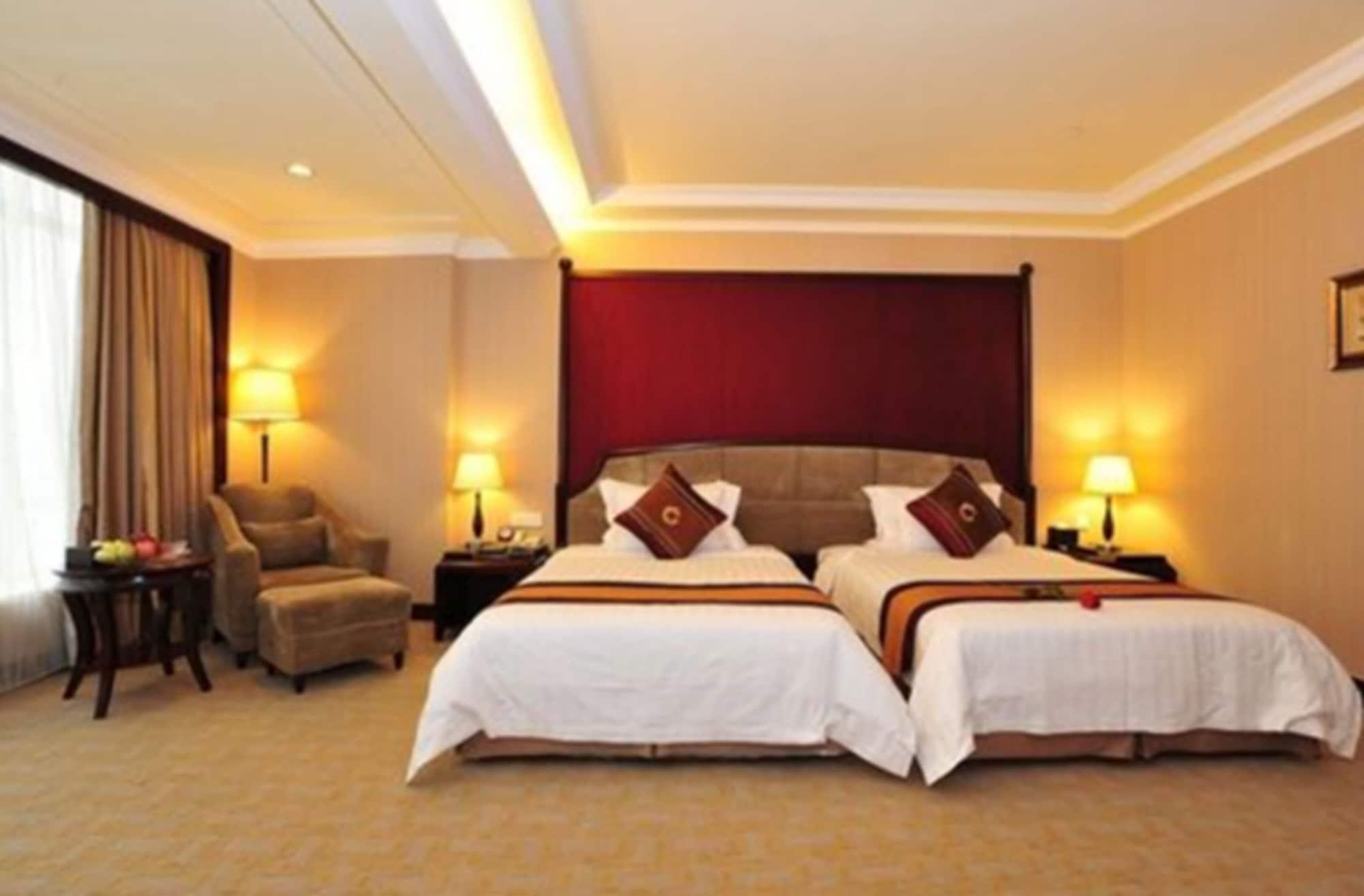 The Royal Marina Plaza Hotel Guangzhou Exterior photo