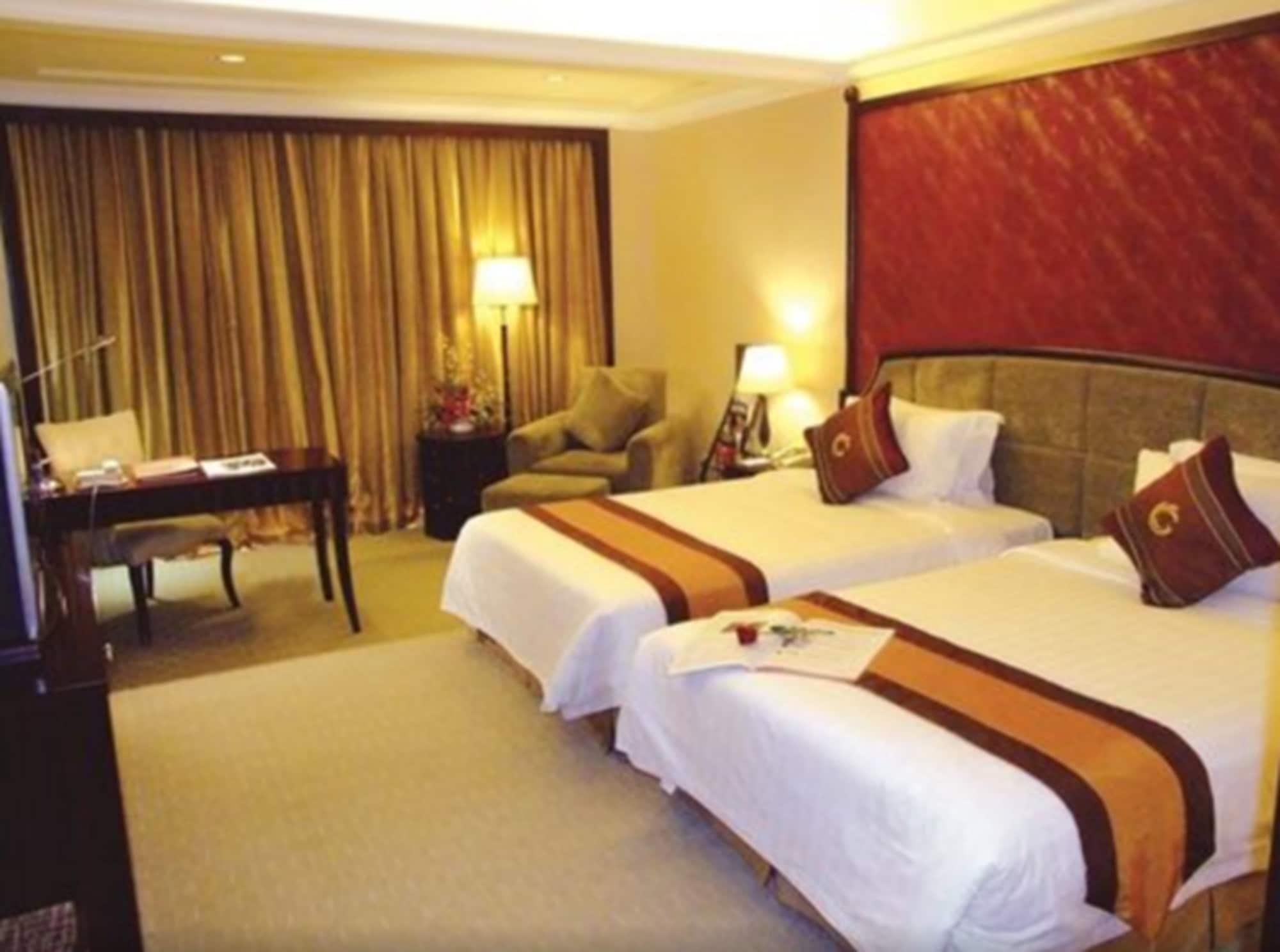 The Royal Marina Plaza Hotel Guangzhou Exterior photo
