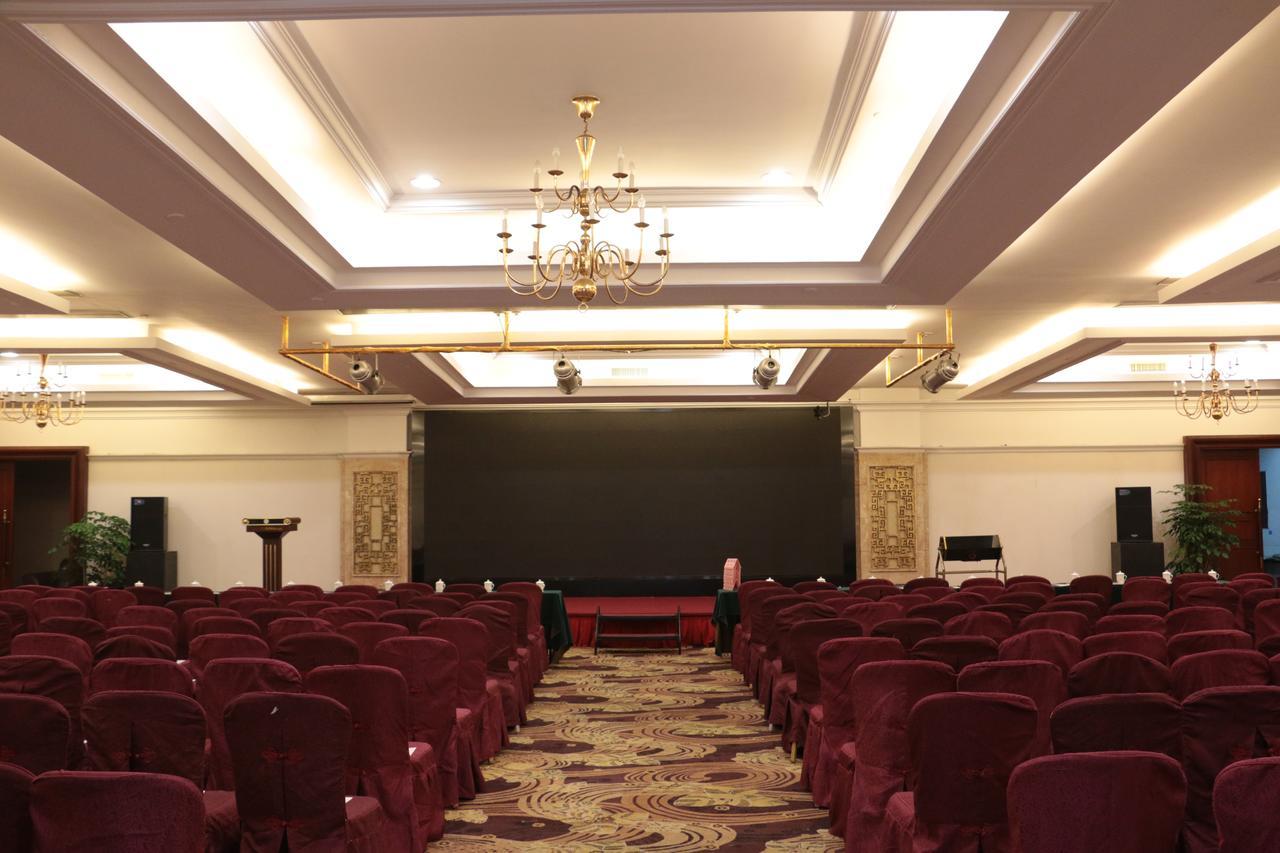 The Royal Marina Plaza Hotel Guangzhou Exterior photo